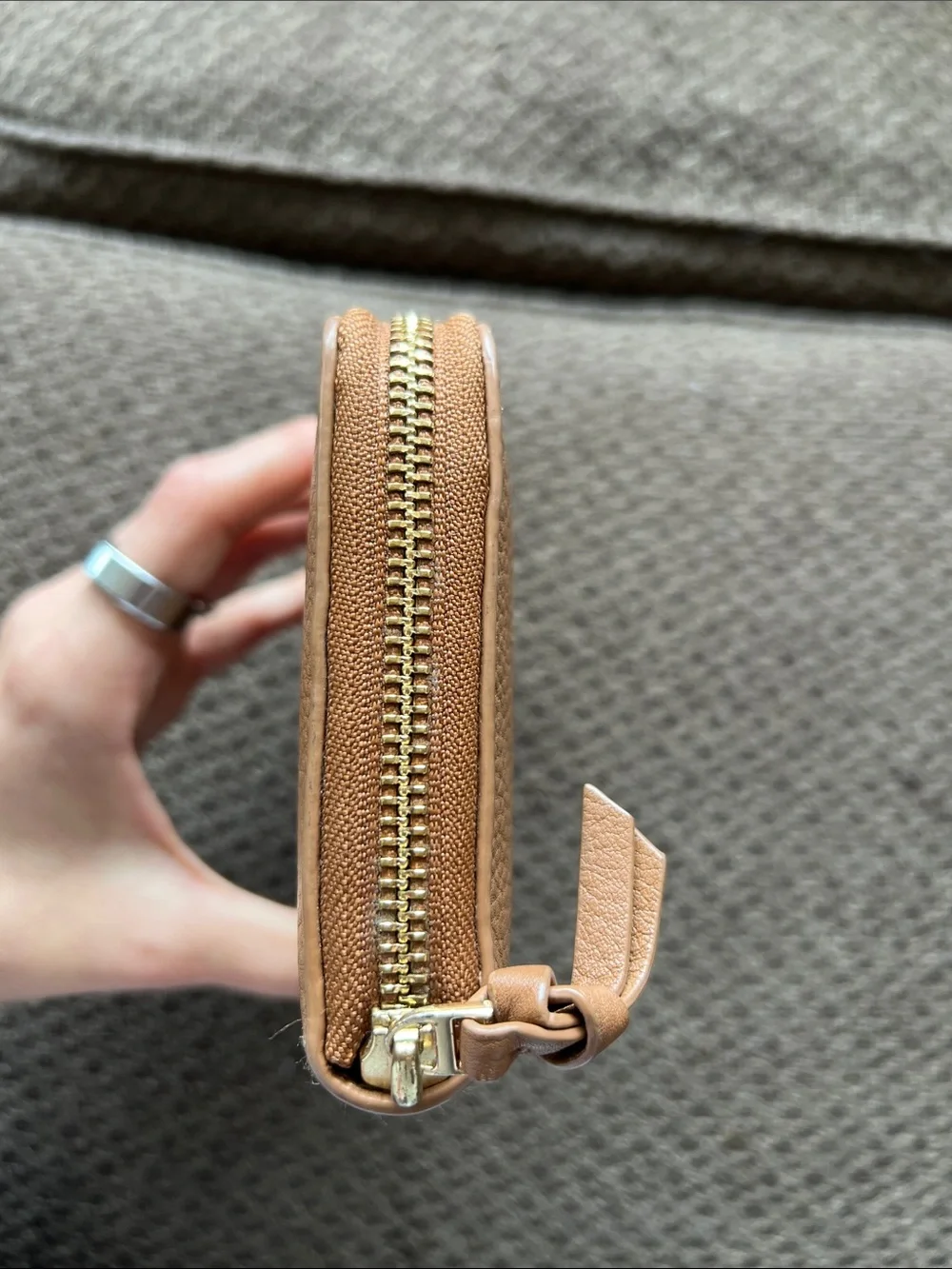 🤎 Authentic Tory Burch Britten Zip Around Wallet